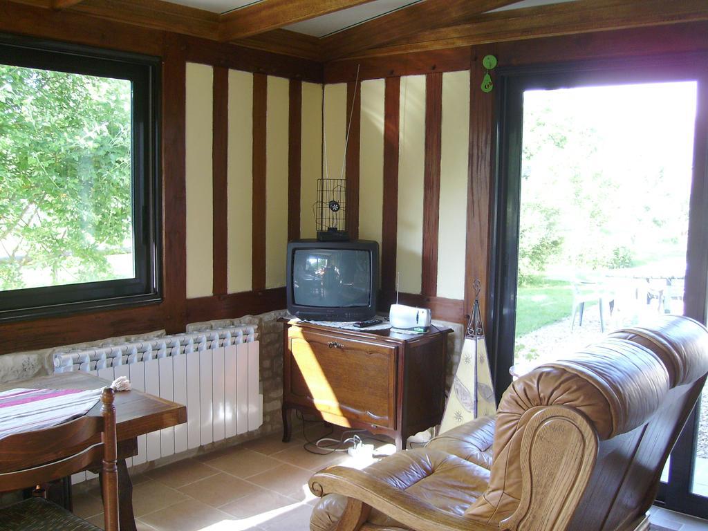 Chambre Chez Corinne Fourneville Szoba fotó